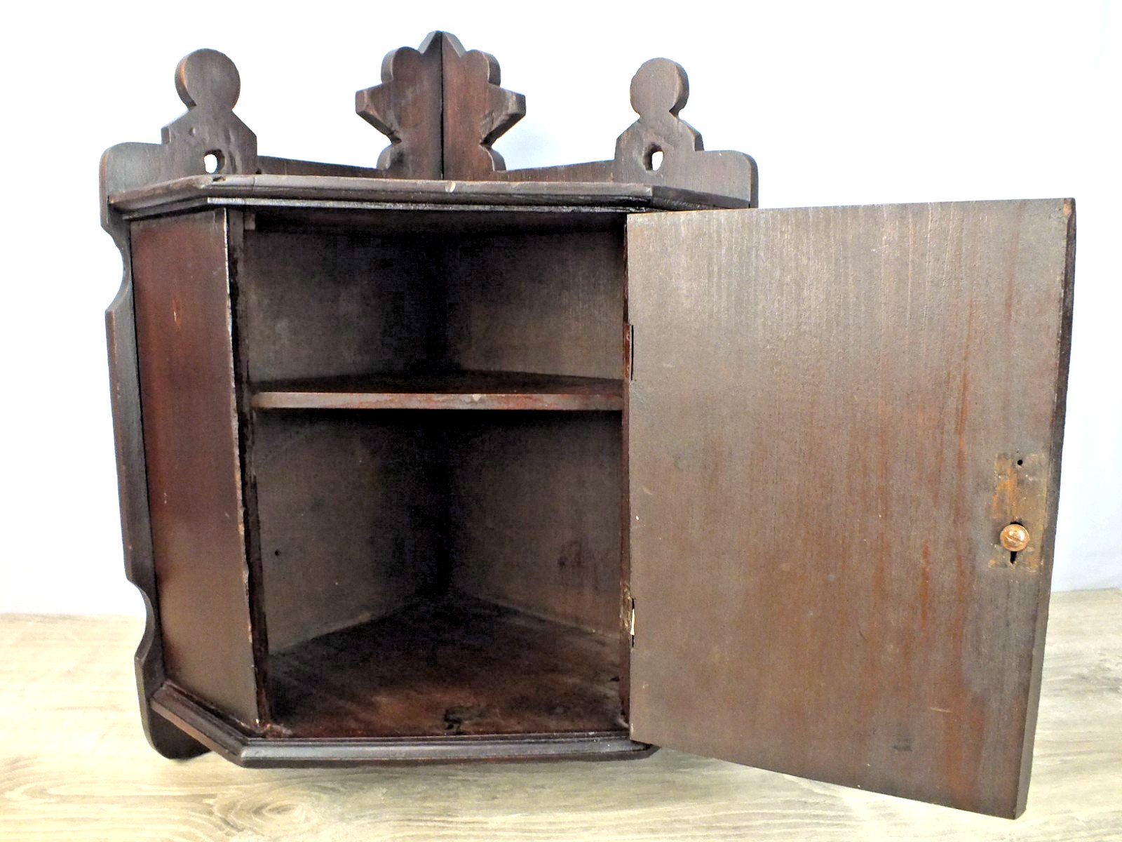 1800s Antique Wall Hung Corner Cabinet Dark Red Brown Finish w Black Highlights