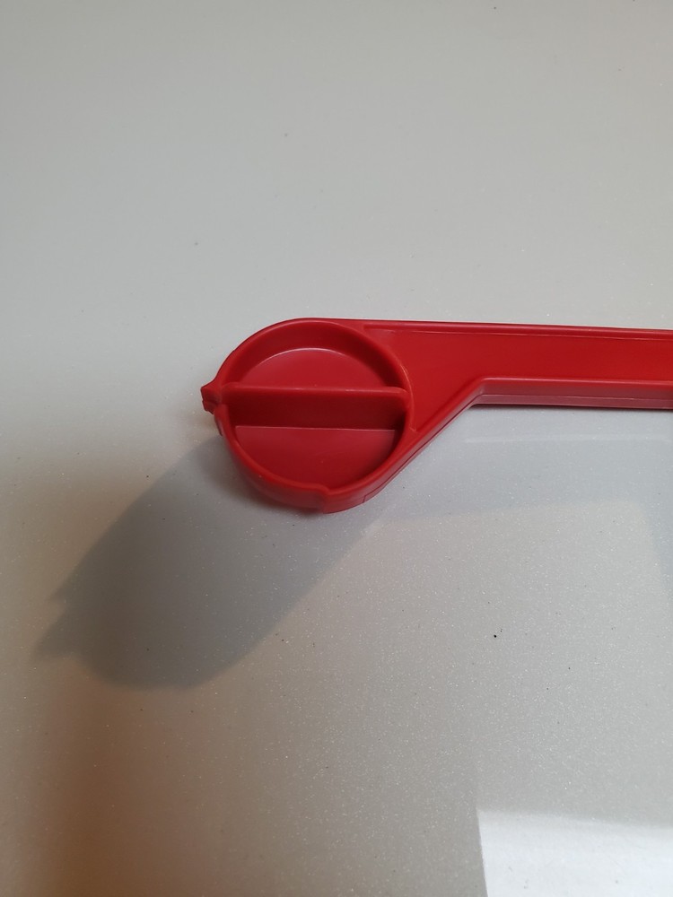 Durable Red Plastic Flag Replacement For Missing Broken Mailbox New MB515 MB505