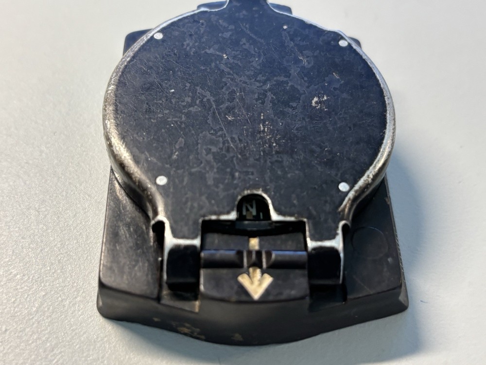 German WWI! Black Bakelite March Compass