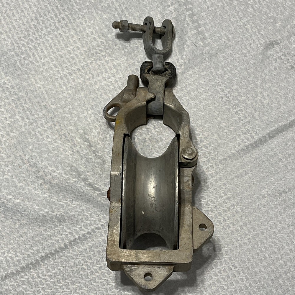 Sherman + Reilly XS-100-B Universal Stringing Block#1