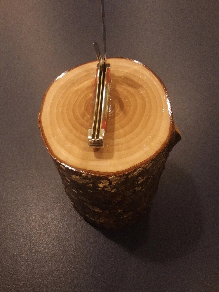 MAGNETIC KNIFE DISPLAY STAND, SOLID PEAR WOOD