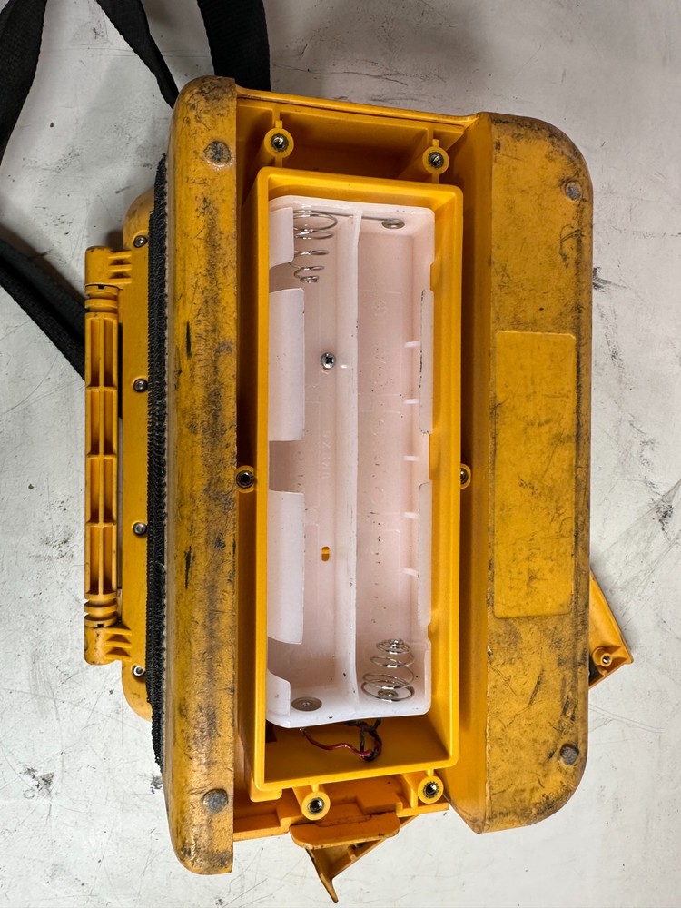 3M Dynatel 2273 Cable Locator Transmitter Unit ONLY AS-IS
