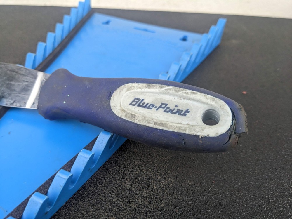 #bl616 Blue-Point Tools Soft Grip Flexible Straight Putty Knife / Scraper PK52A
