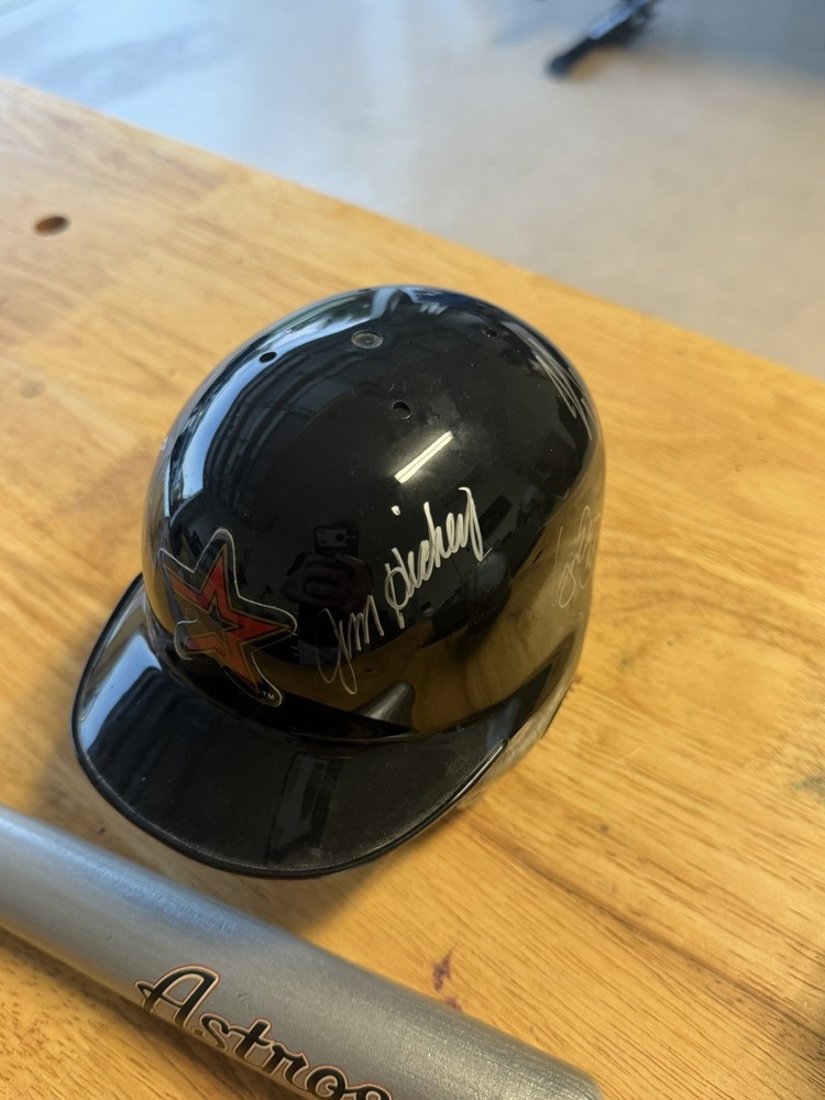 Houston Astros Signed Memorabilia