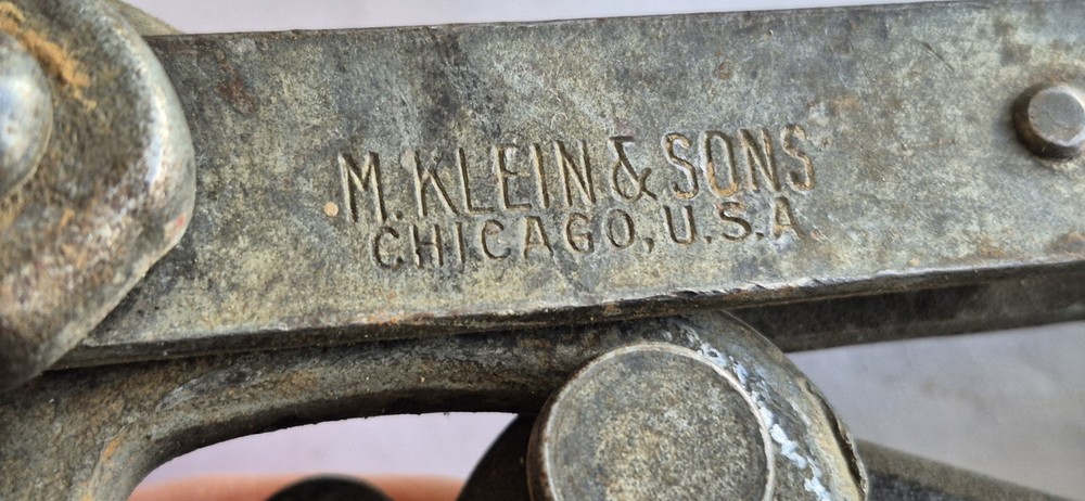 Klein 1613-40BH Chicago Grip Latch 4500lbs Cable Puller.