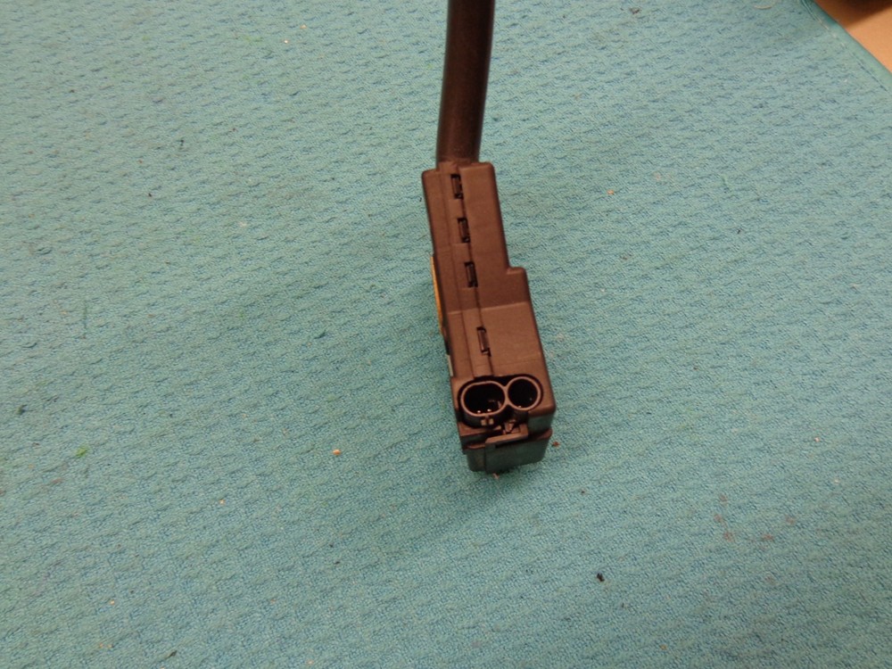 BMW 740Ld 15 - IBS NEGATIVE BATTERY SENSOR CABLE