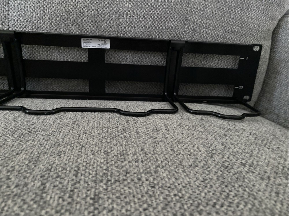 Siemon 48 Port Network Patch Panel Ethernet Connectivity MX-PNL-48-C Unloaded
