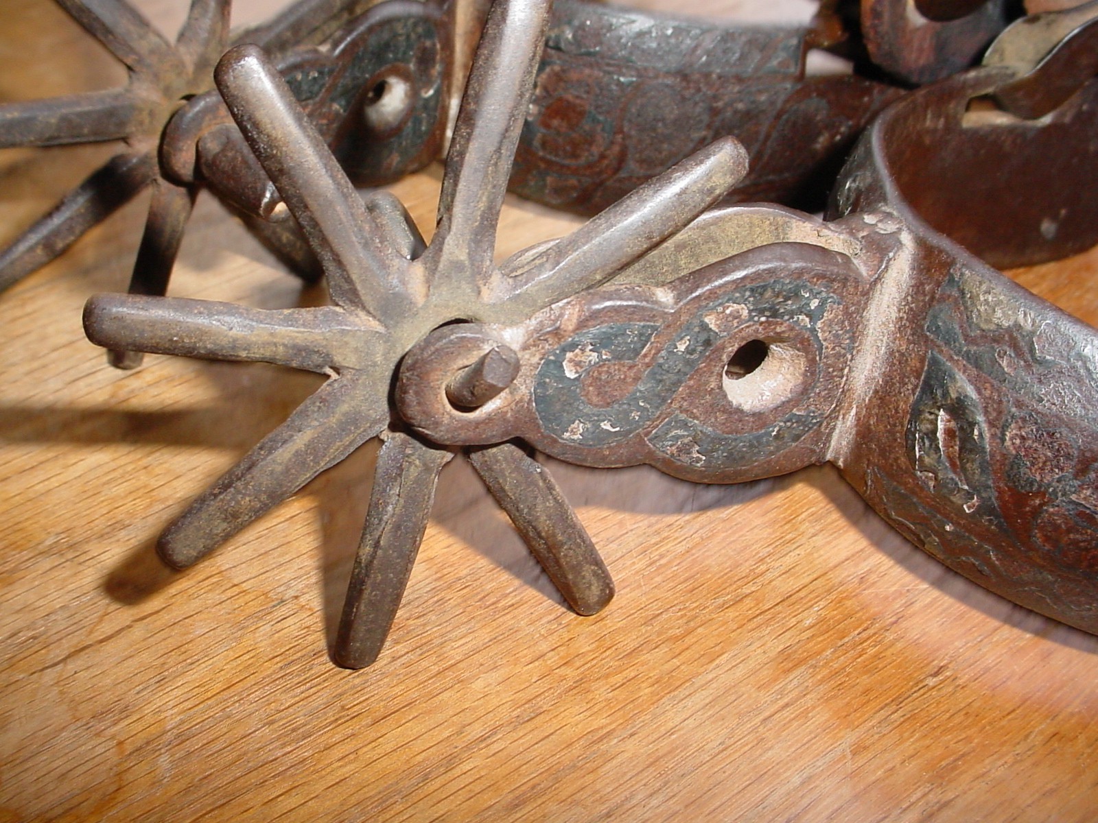 OLD 19TH CENTURY ANTIQUE MEXICAN WORKING COWBOY SPURS 3 INCH ROWELLS