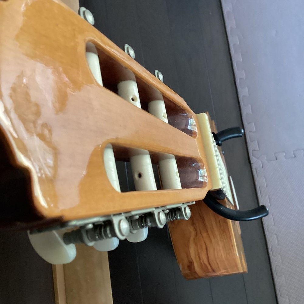 Antonio Sanchez Estudio 1spruce Classical Guitar With Case