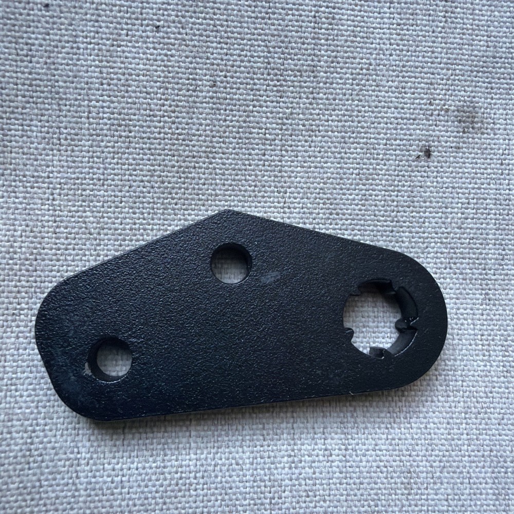 0428586 Hussmann Socket-Bottom Hinge Black