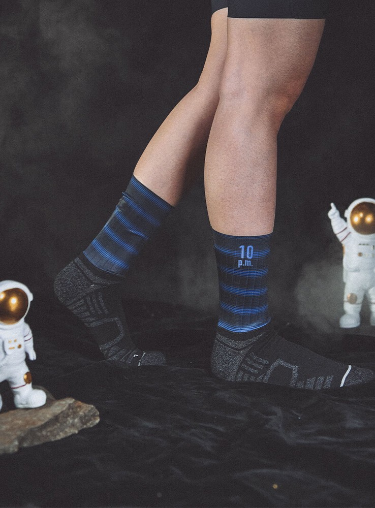 Lightweight pro cycling socks
