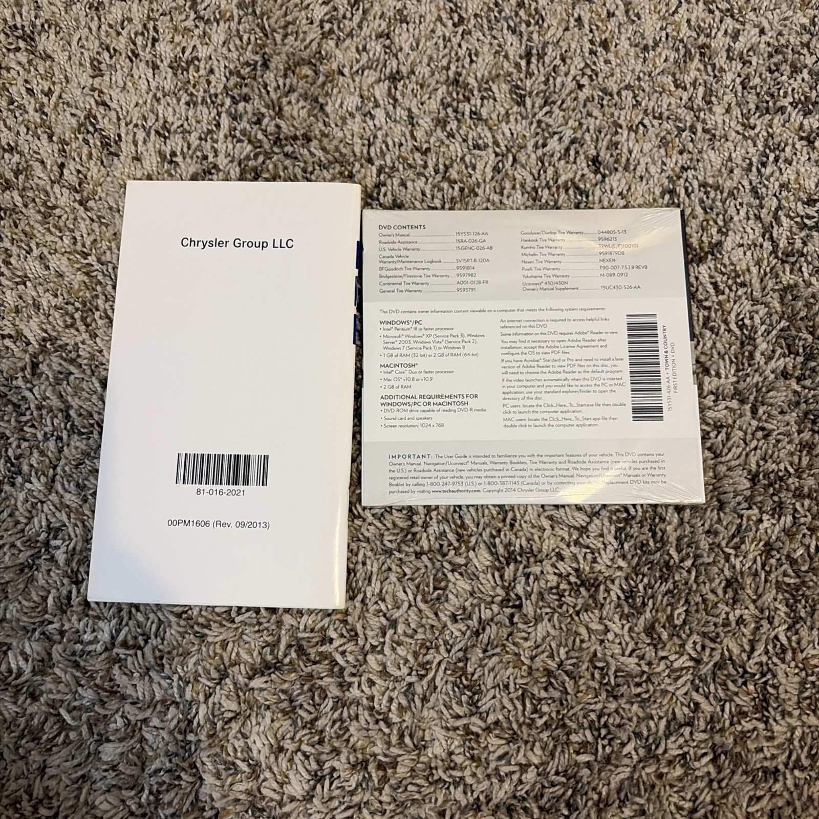 OEM 2015 Chrysler Town & Country Owners Manual w/ Case A6