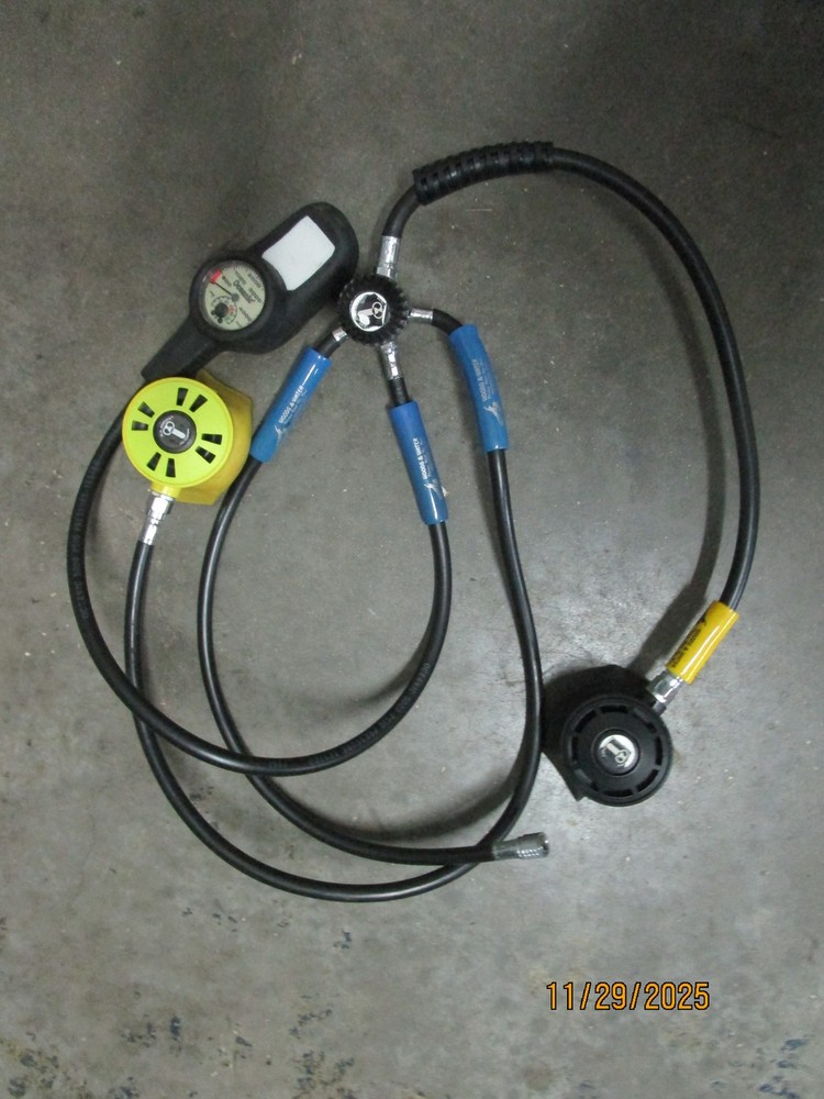 US Divers SE2 Regulator & Oceanic Data Max Sport Computer Untested