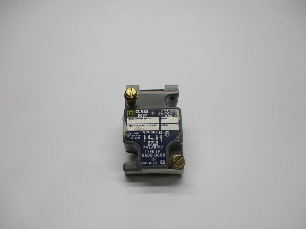 SQUARE D 9007-C052 SER.A LIMIT SWITCH COVER ONLY NSNP