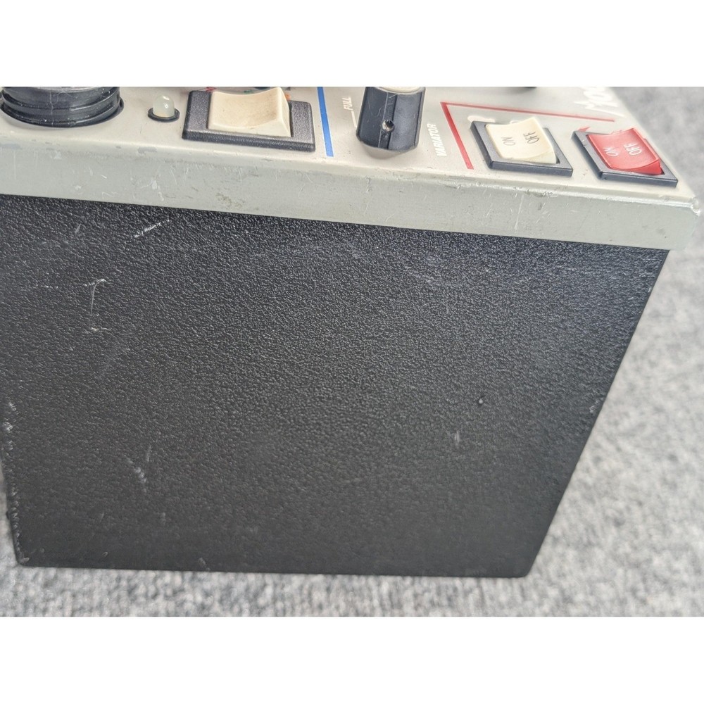Vintage Dyna-Lite M1000X Power Pack Studio Flash Strobe Lighting Unit