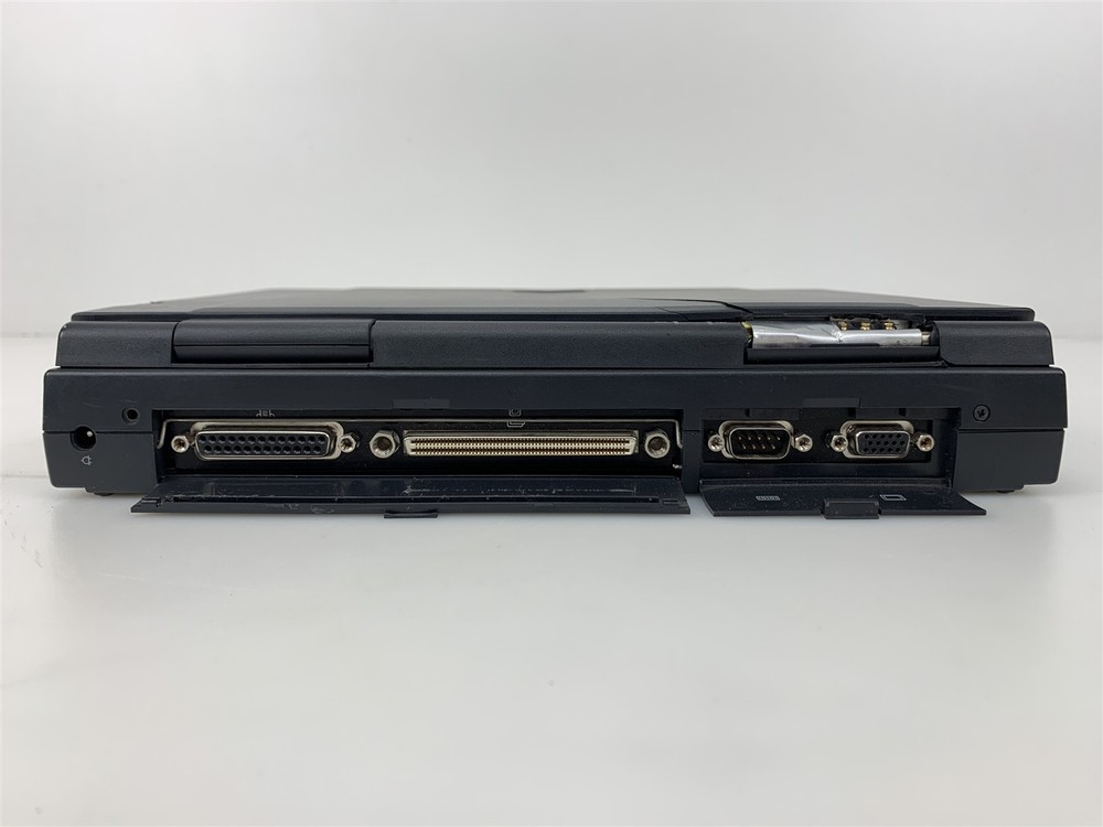 Gateway2000 Solo 2100 12" Screen Laptop - Untested