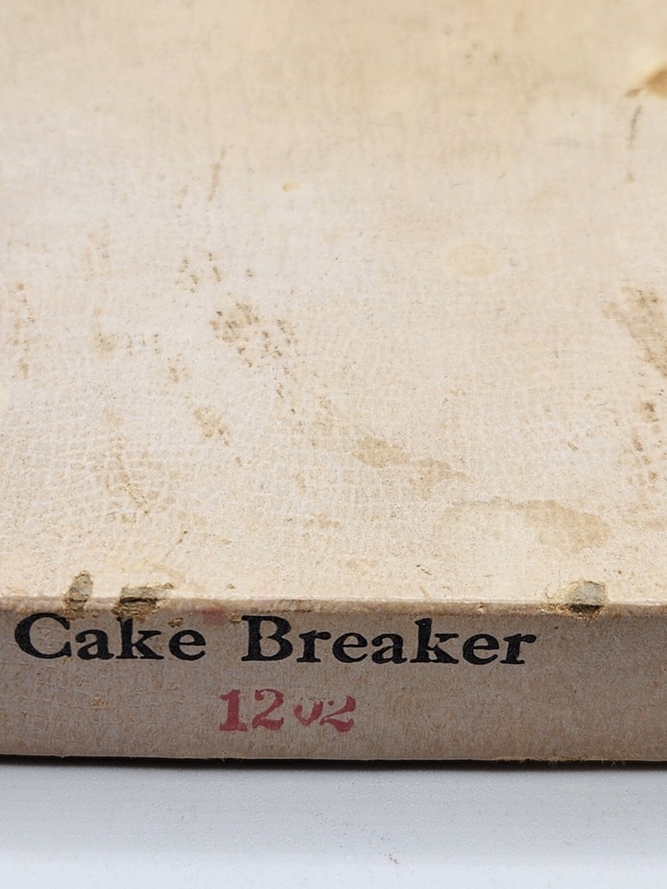 MCM Red Bakelite / Cake Comb / Cake Cutter