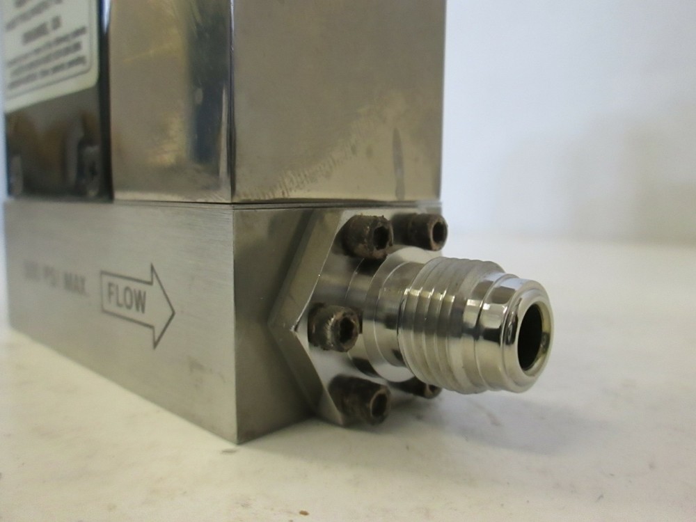 Unit UFC-1260A, Mass Flow Controller MFC, HCL, 500 SCCM, Used