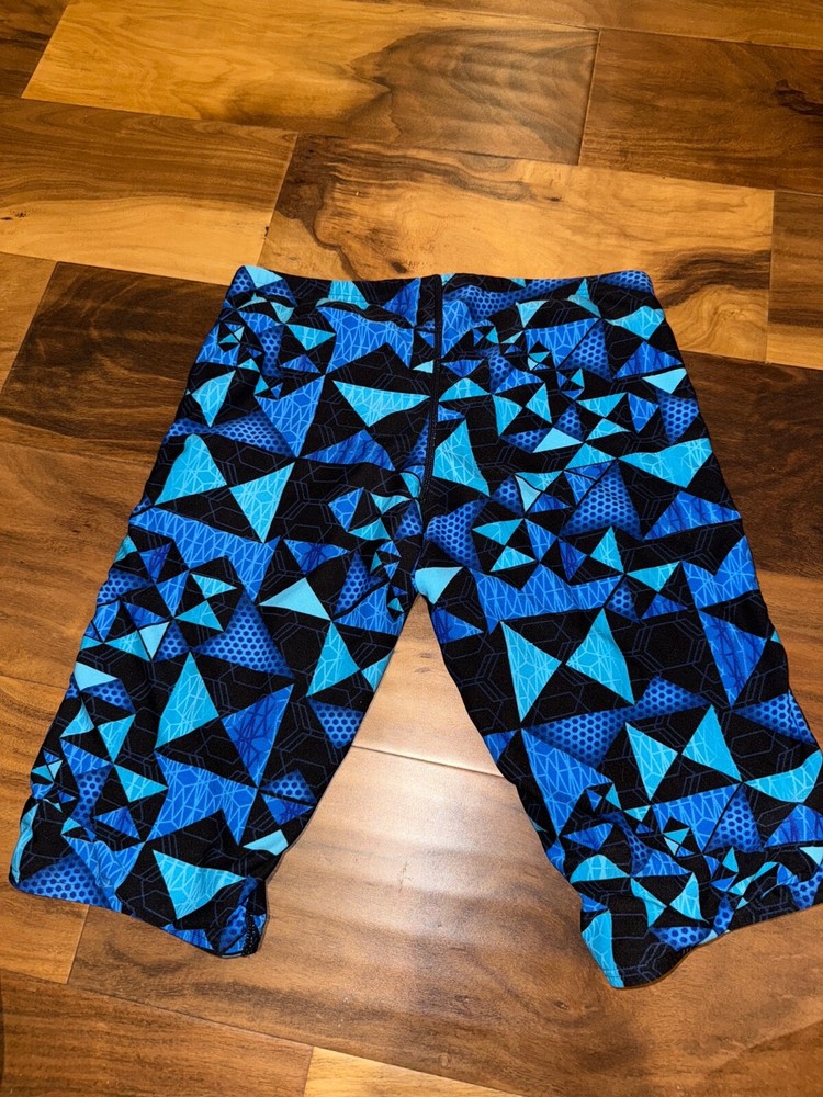 TYR swim trunks with funky design-size 32