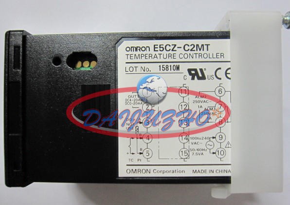ONE Omron E5CZ-C2MT Temperature Controller NEW