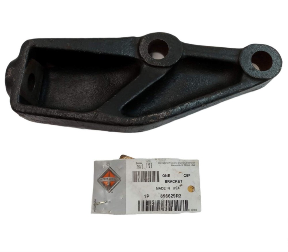 International/Navistar Bracket Shock 896629R2