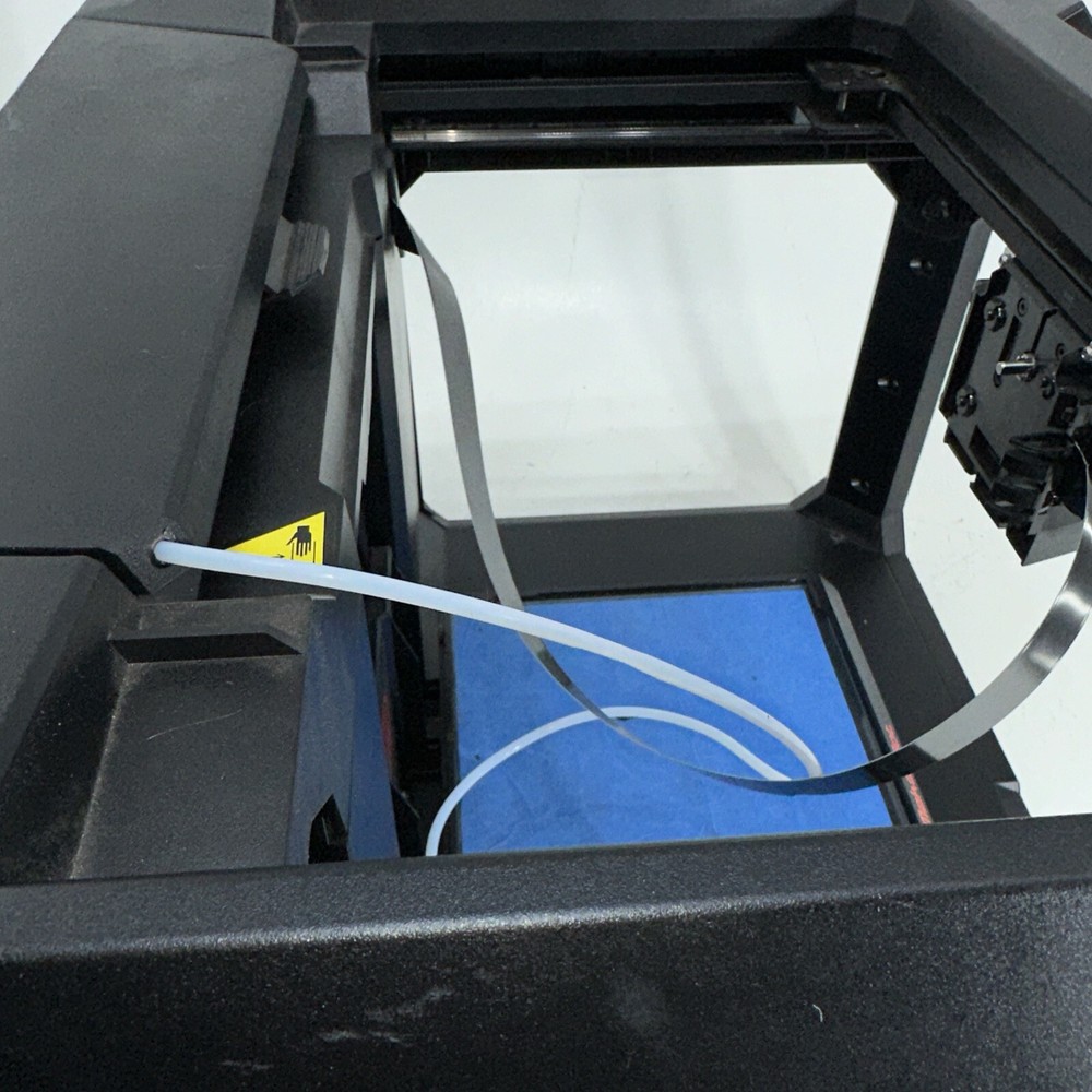 Makerbot Replicator Plus, w/o Smart Extruder For Parts Repair Untested