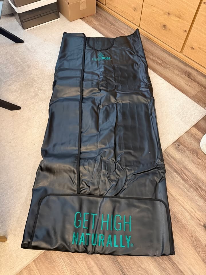 HigherDOSE Infrared Sauna Blanket V3, Complete with Controller & Manual