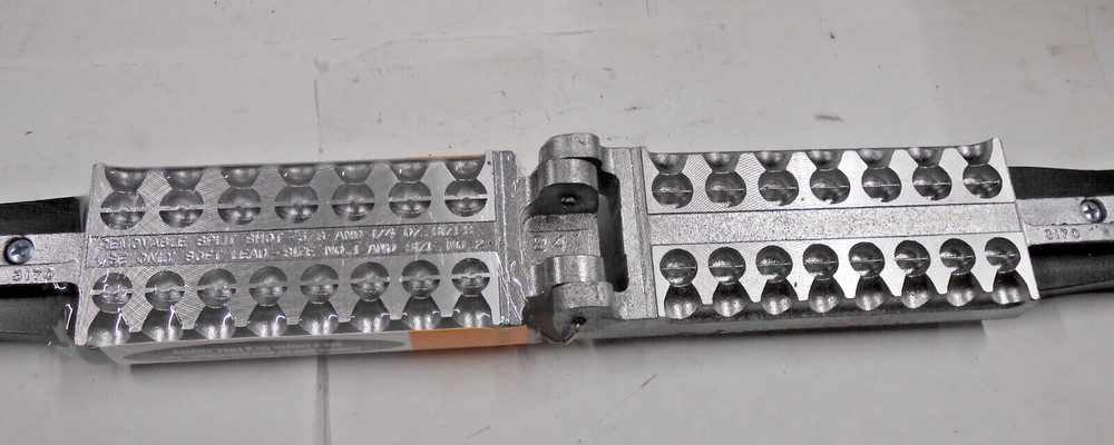 3170 DO-IT Removable Split Shot Sinker Mold 1/4 & 3/8 oz