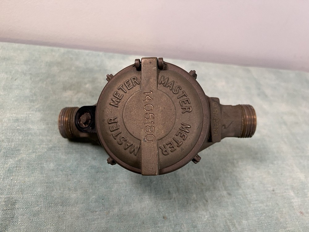 Master Meter Brass 5/8" x 3/4" - U.S. Gallons - 1405180
