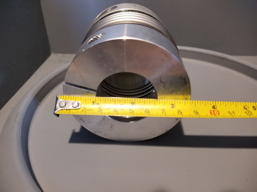 R+W Flexible Motor Coupling, MINOR DENT