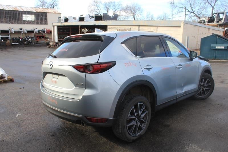 CX-5 2018 Camera/Projector 590621