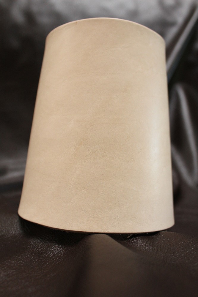 Cuff, cuffs with leather arm, cowhide, vegetable punching, thick