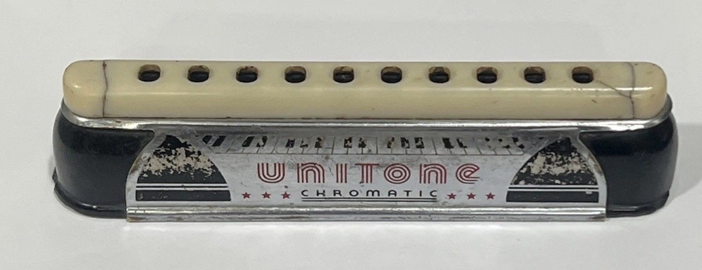 VINTAGE UNITONE CHROMATIC HARMONICA - HARMONIC REED CORP