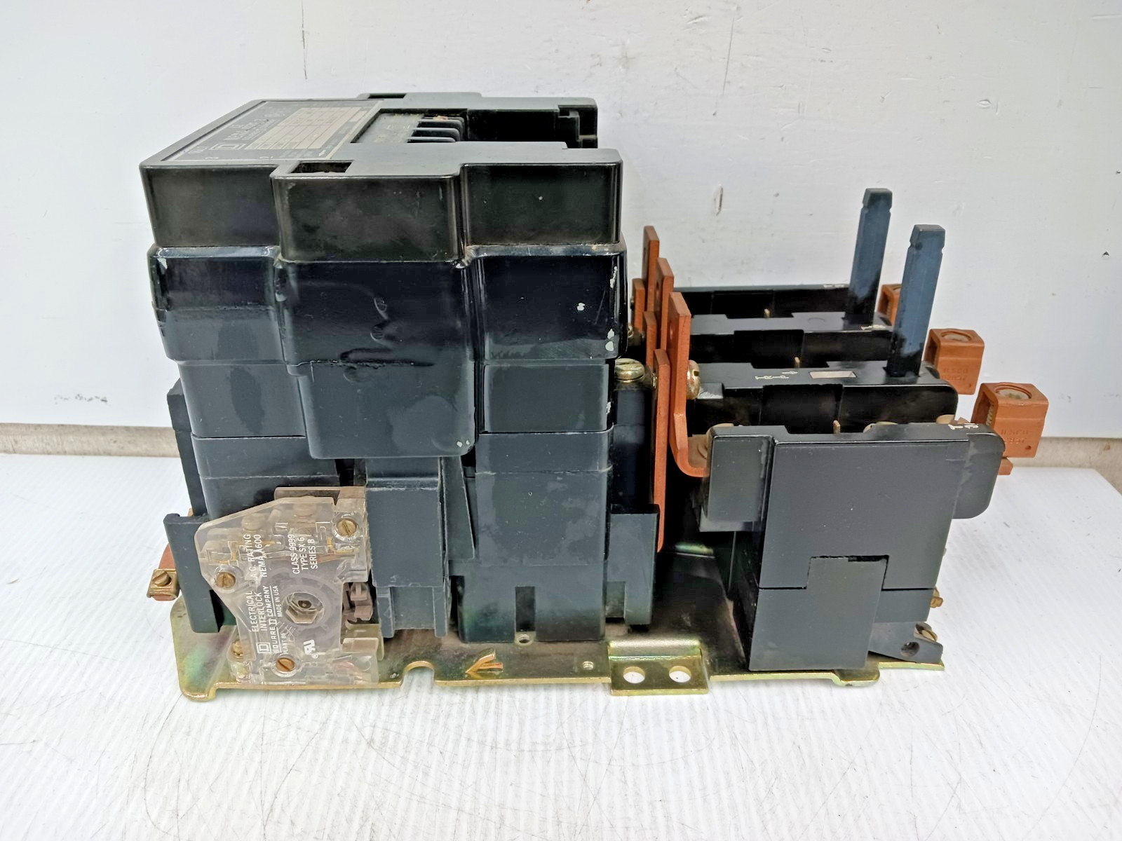 Square D Size 3 Motor Starter 600 VAC Max 120 VAC Coil 50 HP Max 8536SEO1