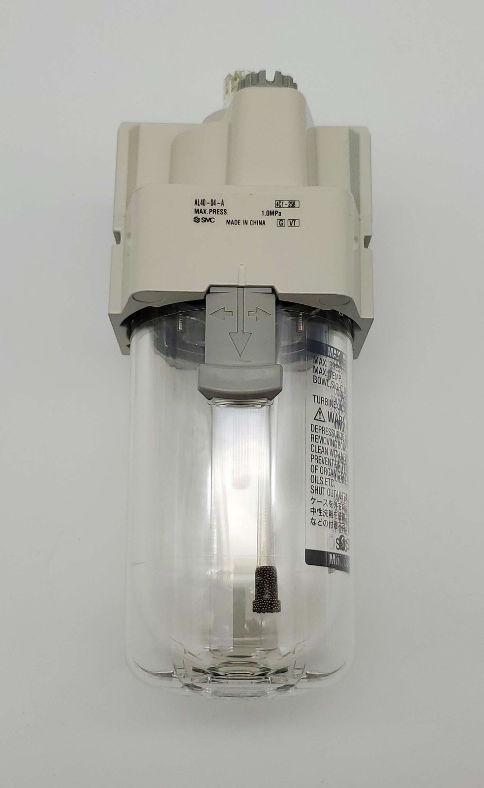 SMC AL40-04-A Lubricator 1/2" RC Inlet & Outlet 1MPa 135 Cu CM Capacity