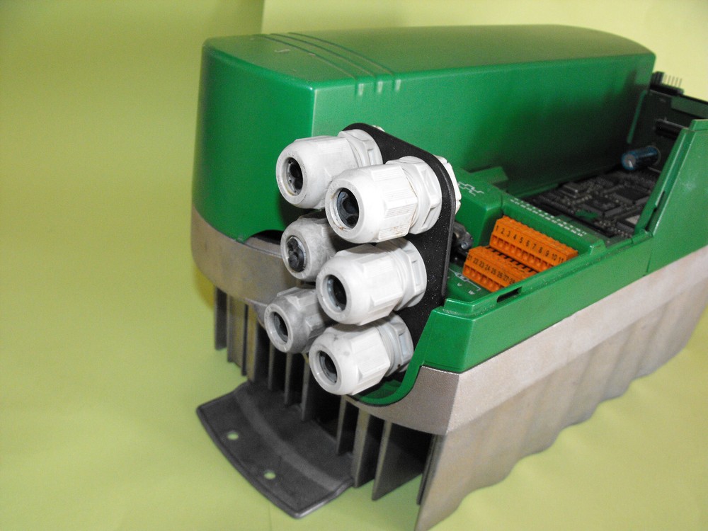 Control Techniques UNIDRIVE UNI UNI2403 Classic 11 kW