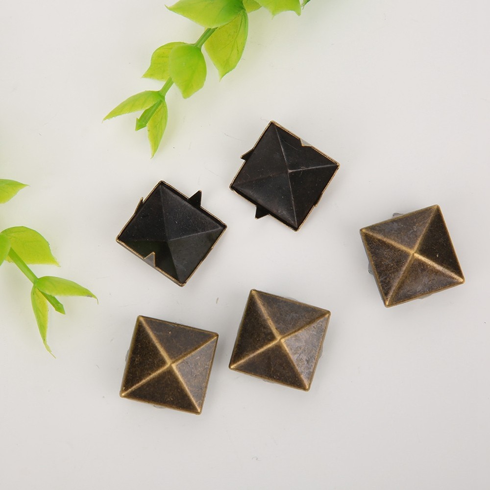 100pcs Square Pyramid Punk Rivets For DIY Leather Craft