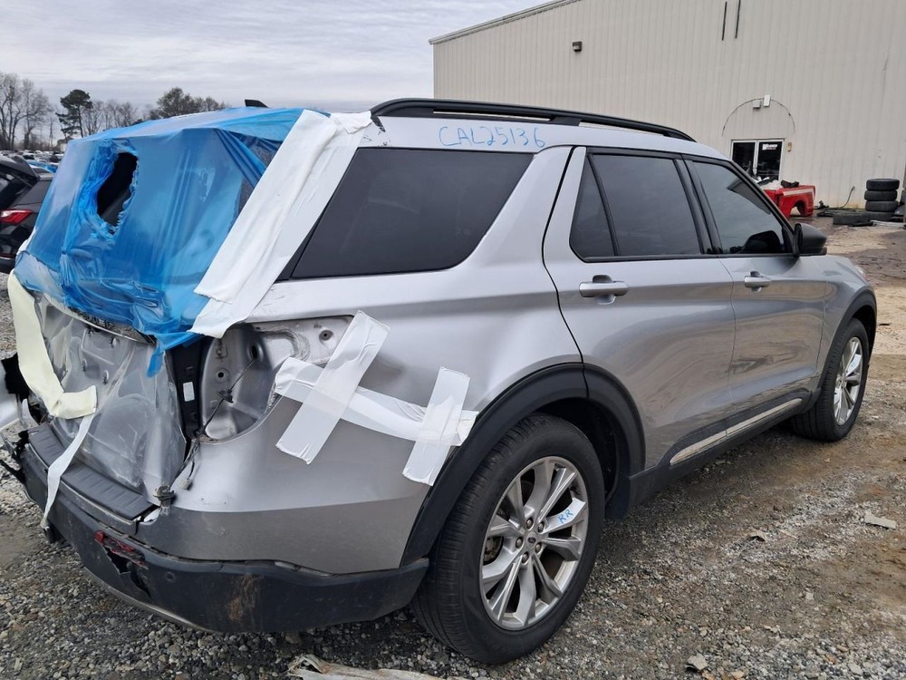 Fuse Box Engine Base With Tow Package Fits 20-24 EXPLORER 4888782