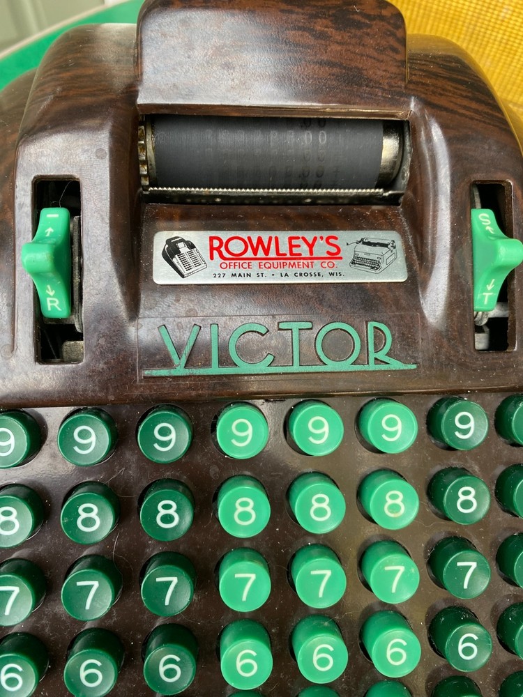 VTG Victor Adding Machine Bakelite w/ Jade Keys Art Deco Model With Hard Case