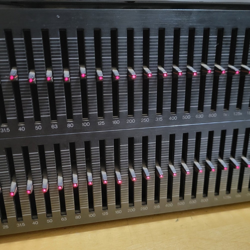 Technics SH-8075 Graphic Equalizer Vintage Audio Unit Used