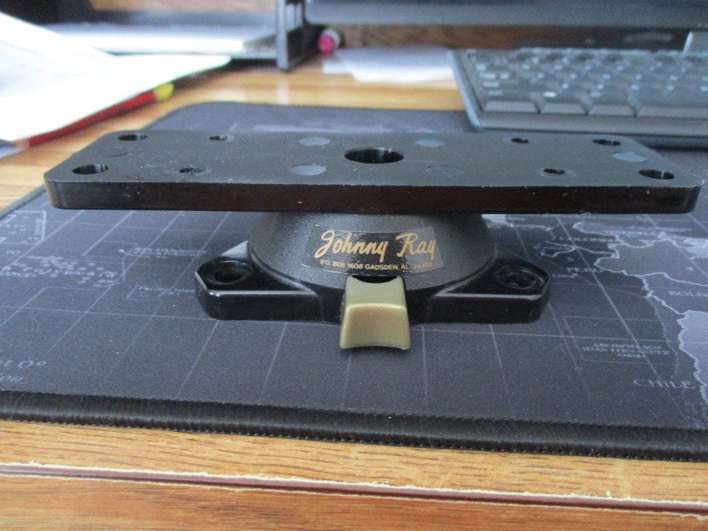 Johnny Ray 2 Part Swivel Mount JR-500 Push Button Release