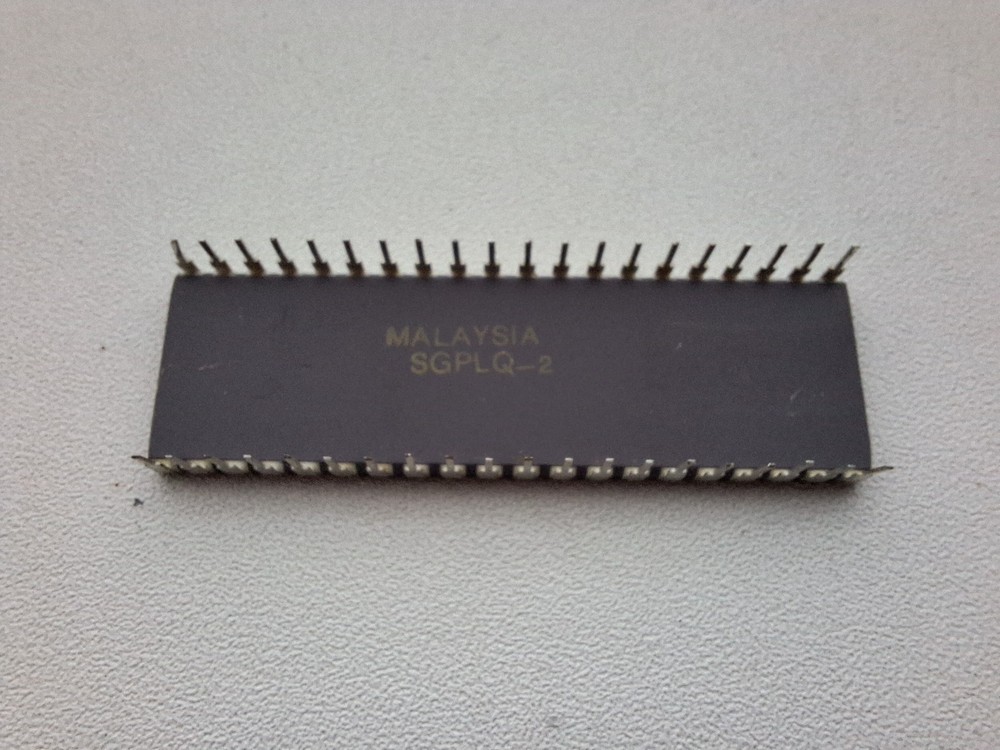 Motorola MC68488L General Purpose Interface Adapter PIA vintage CPU GOLD