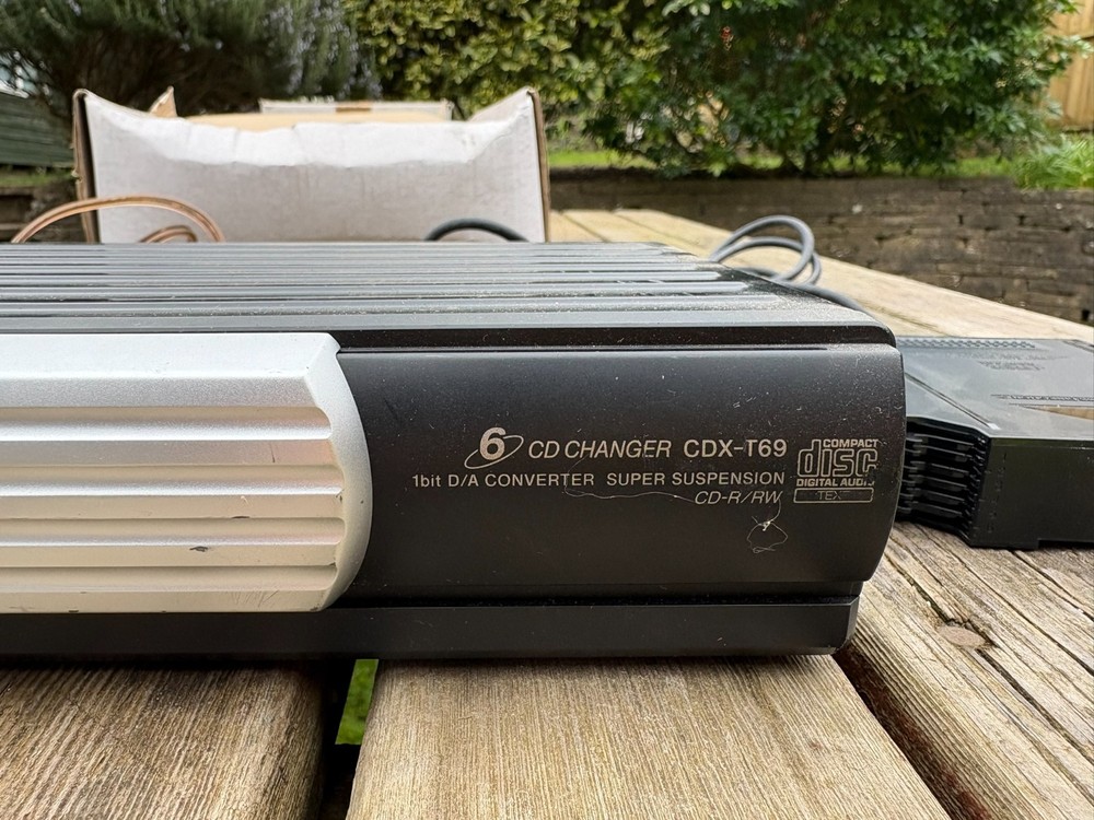 Sony 6 CD Changer CDX-T69 Untested