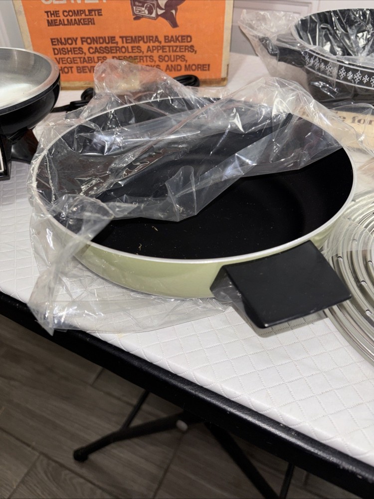 Oster Controlled Heat Pot Pourri buffet/cooker/server