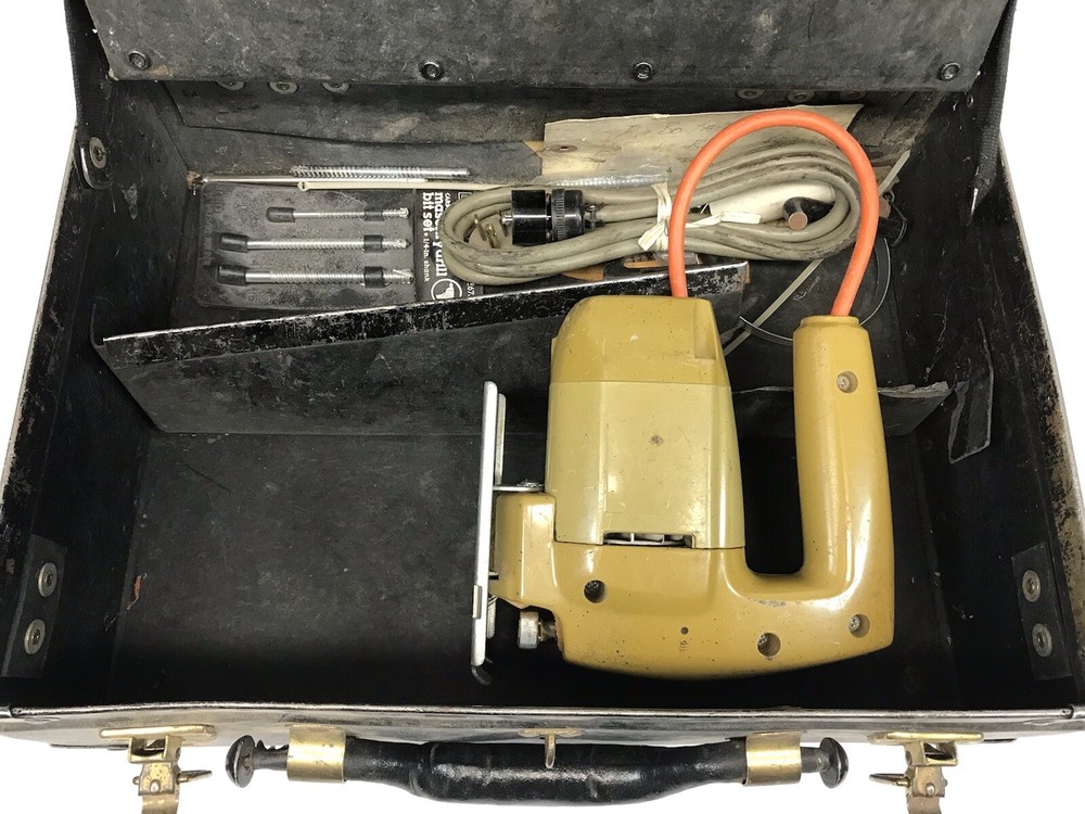 VINTAGE BELL SYSTEM TELEPHONE LINEMAN TOOLBOX VULCANIZED LEATHER CASE W/TOOLS