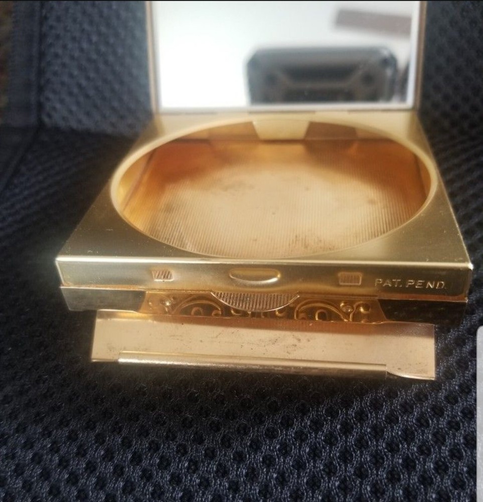 Vintage Powder Cosmetic Case