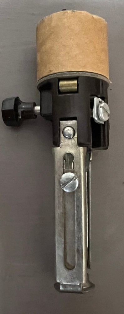 Medium Base Adjustable Socket by Foster 4" to 5 3/4" with Turn Knob