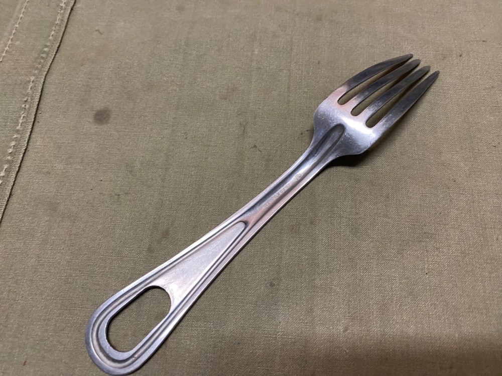 ORIGINAL WWII US ARMY MESS KIT FORK UTENSIL
