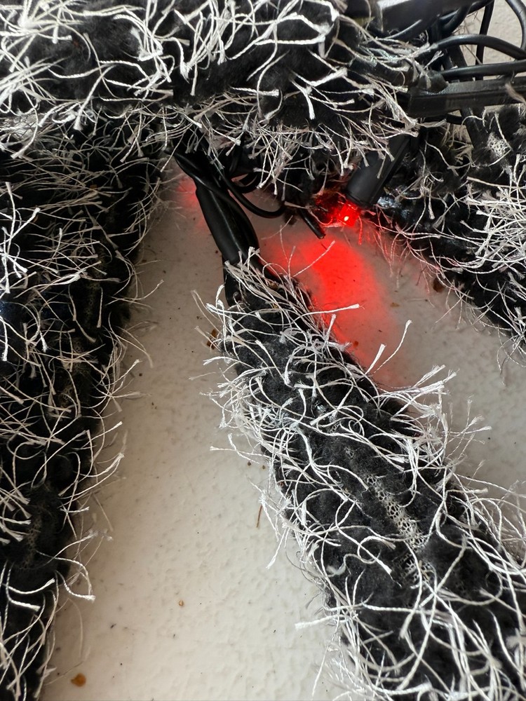 Halloween 24 inch light up spider - Works