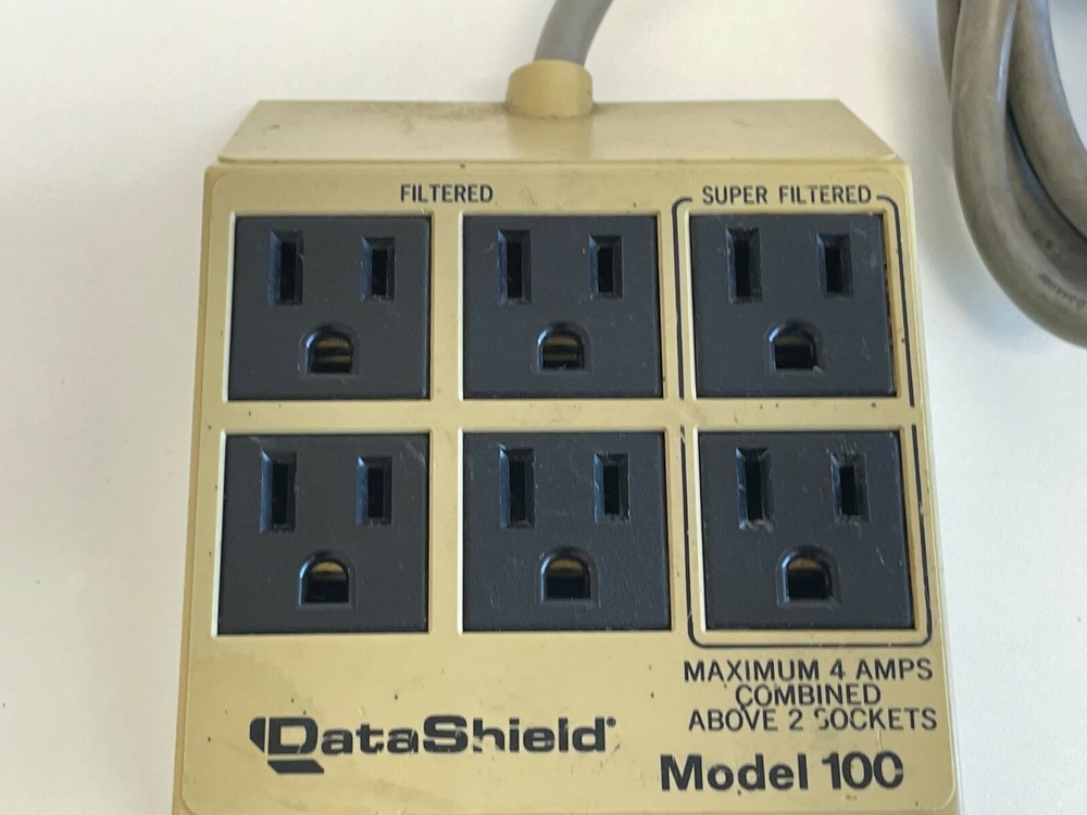 PP7: DATASHIELD 100 6 OUTLET Power Unit